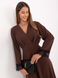 Rochie midi elegantă maro cu dantelă și mâneci lungi