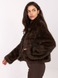 Jachetă elegantă de iarnă în culoare maro închis
