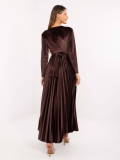 Rochie maxi elegantă cu curea și paiete, maro