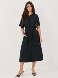 Rochie midi neagră evazată cu curea și buzunare