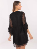 Rochie mini neagră evazată cu dantelă și șnur