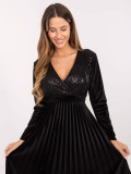 Rochie maxi neagră cu curea și paiete