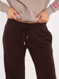Pantaloni de trening maro închis cu buzunare laterale