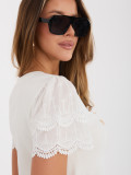 Bluză cu dantelă și mânecă scurtă ecru