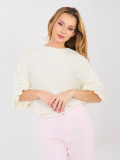 Pulover ecru cu mâneci 3/4 și volan