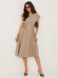Rochie midi bej evazată cu curea