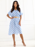 Rochie midi albastru deschis cu buline și curea