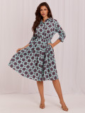 Rochie midi elegantă evazată cu curea și imprimeu