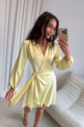 Rochie mini galbenă petrecută