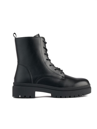 Botine negre cu șireturi