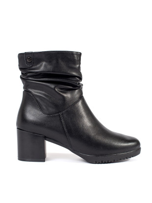 Botine negre din piele cu toc și guler plisat