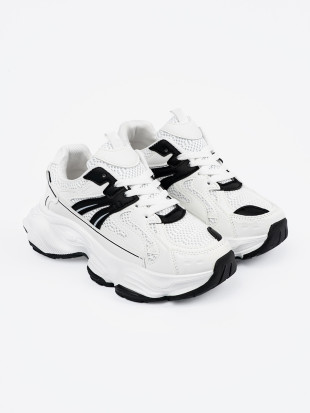 Adidași albi cu talpă groasă