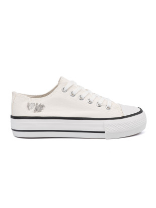 Adidași albi cu inscripția Love
