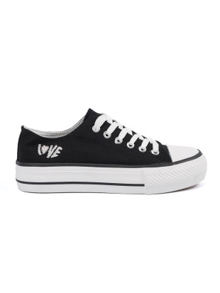 Adidași negri cu inscripția Love