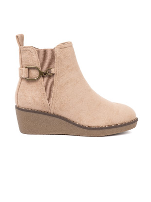 Botine bej pe toc mic și confortabil