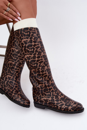 Cizme de cauciuc înalte maro cu toc plat și imprimeu animal print