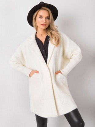 Palton ecru din alpaca fluffy