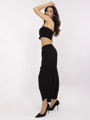 Pantaloni sportivi negri eleganți