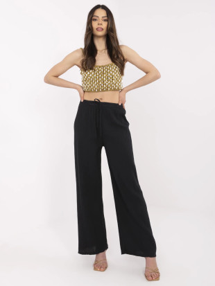 Pantaloni negri stilati