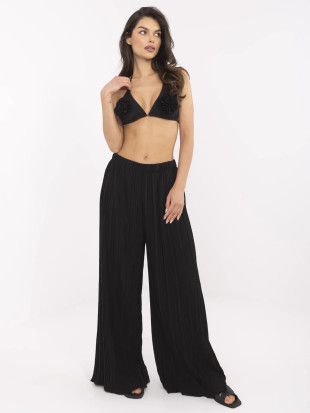 Pantaloni negri stilati
