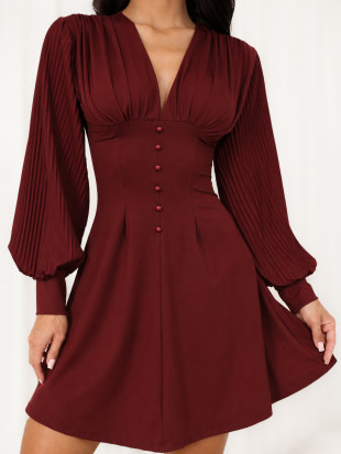 Rochie mini bordo cu decolteu în V și mâneci bufante