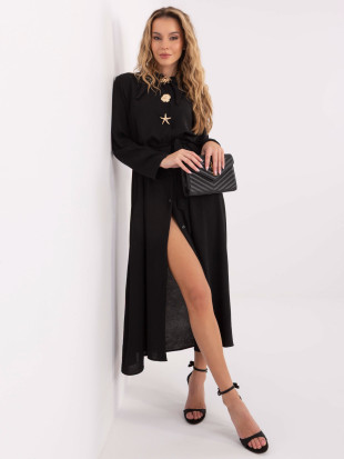 Rochie midi neagră evazată cu curea și broșă