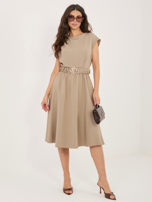 Rochie midi bej evazată cu curea