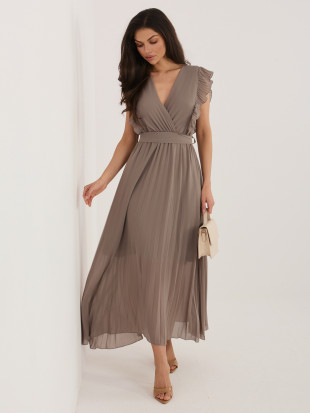 Rochie midi bej evazată cu curea