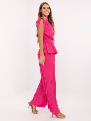 Compleu elegant în roz
