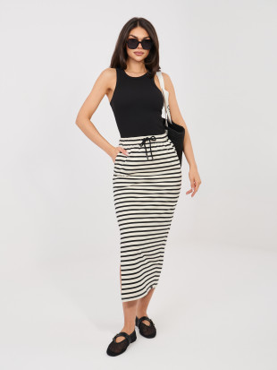 Fustă midi bej cu dungi și buzunare