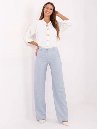 Pantaloni eleganți din material, albastru deschis, cu croială largă