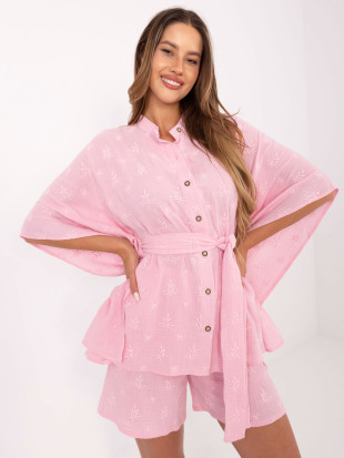 Compleu elegant în roz deschis