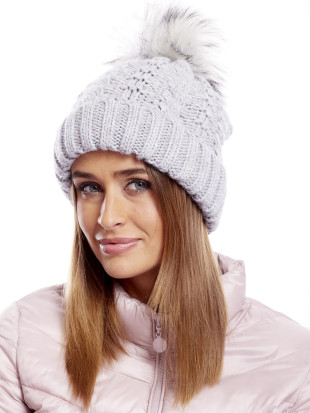 Căciulă gri deschis cu model împletit
