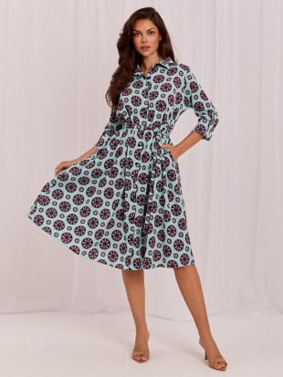 Rochie midi elegantă evazată cu curea și imprimeu