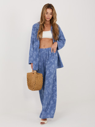 Set albastru cu cămașă și pantaloni