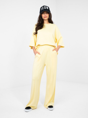Pantaloni de trening largi galbeni